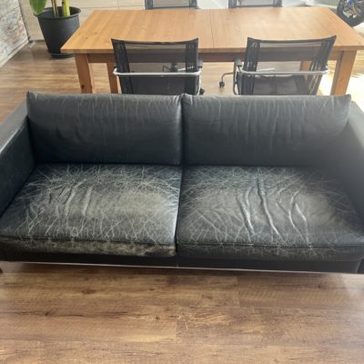 カッシーナ　コルビジュ　張替え前